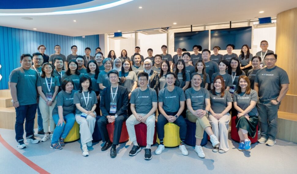 AI 台灣隊再壯大!CloudMile 獲數發部 AI 認證 展現 AI 落地實力 AI 台灣隊再壯大!CloudMile 獲數發部 AI 認證 展現 AI 落地實力