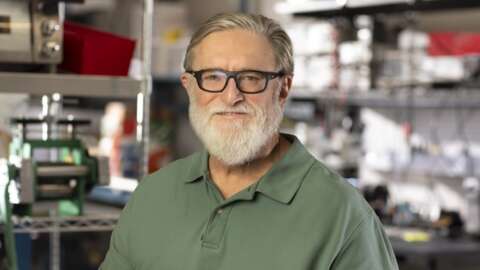 Gabe Newell 獲得全新 363 英尺超級遊艇,船上配有醫院和 15 台遊戲電腦 Gabe Newell 獲得全新 363 英尺超級遊艇,船上配有醫院和 15 台遊戲電腦