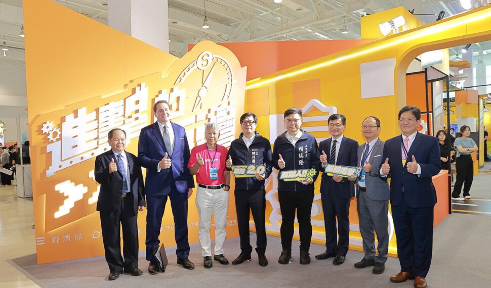 亞灣新創大南方盛會登場 經濟部展出產業5G+AI加值應用落地成果 亞灣新創大南方盛會登場 經濟部展出產業5G+AI加值應用落地成果