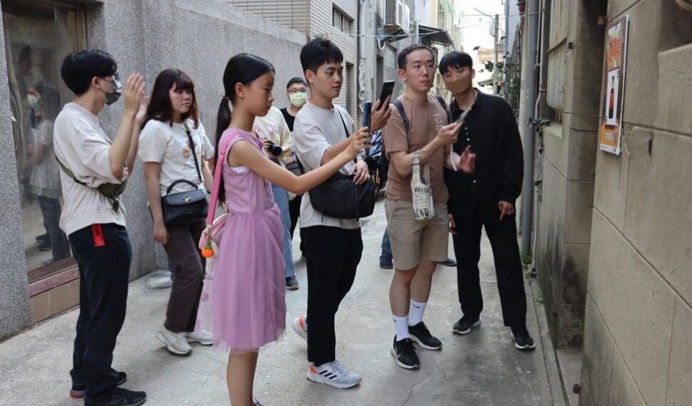 南臺科大USR團隊推出「尋街歷巷MR體驗遊戲」 還原府城五條港珍貴文化 南臺科大USR團隊推出「尋街歷巷MR體驗遊戲」 還原府城五條港珍貴文化
