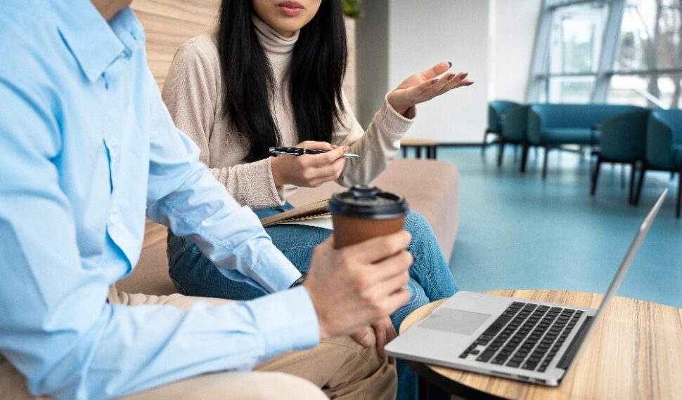 數位轉型時代,企業培訓新趨勢:從教育訓練到全員競爭力再造 數位轉型時代,企業培訓新趨勢:從教育訓練到全員競爭力再造