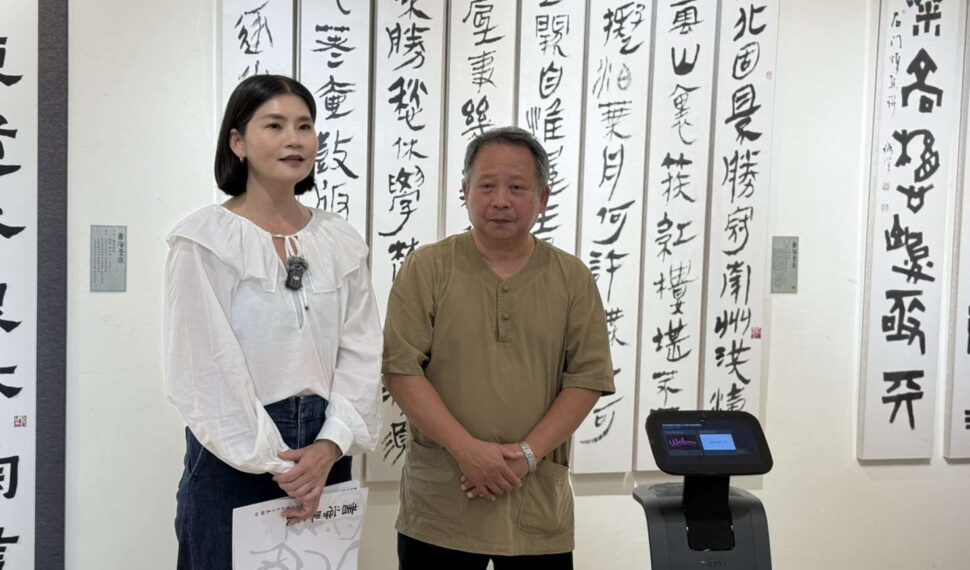 導覽服務融入智慧科技變有趣 雲林縣文觀處展覽館推派智慧機器人上工 導覽服務融入智慧科技變有趣 雲林縣文觀處展覽館推派智慧機器人上工