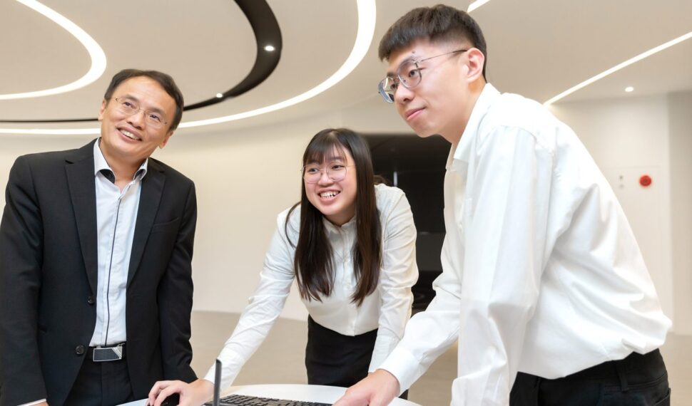 南臺灣「半導體S廊帶」發威 義守大學畢業人才科技大廠爭搶 南臺灣「半導體S廊帶」發威 義守大學畢業人才科技大廠爭搶